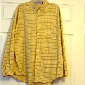 Izod long sleeve button down shirt